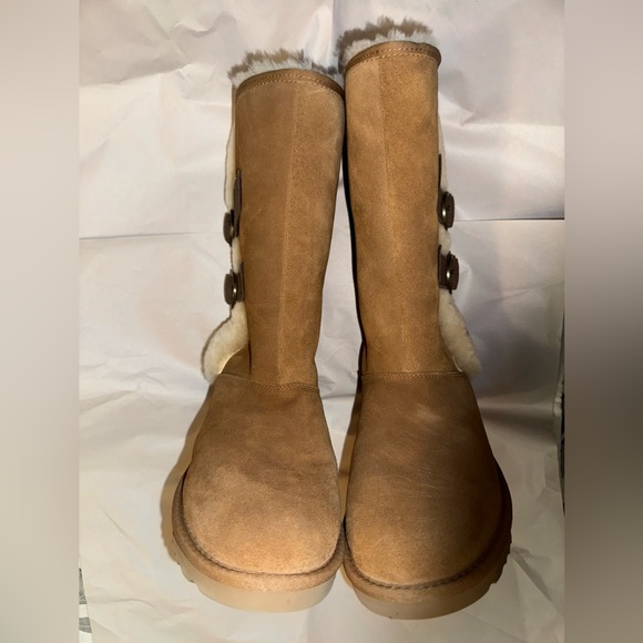 UGG Aletheia Tall Boots in Chestnut, Size 8 (Like New!) - Picture 3 of 9